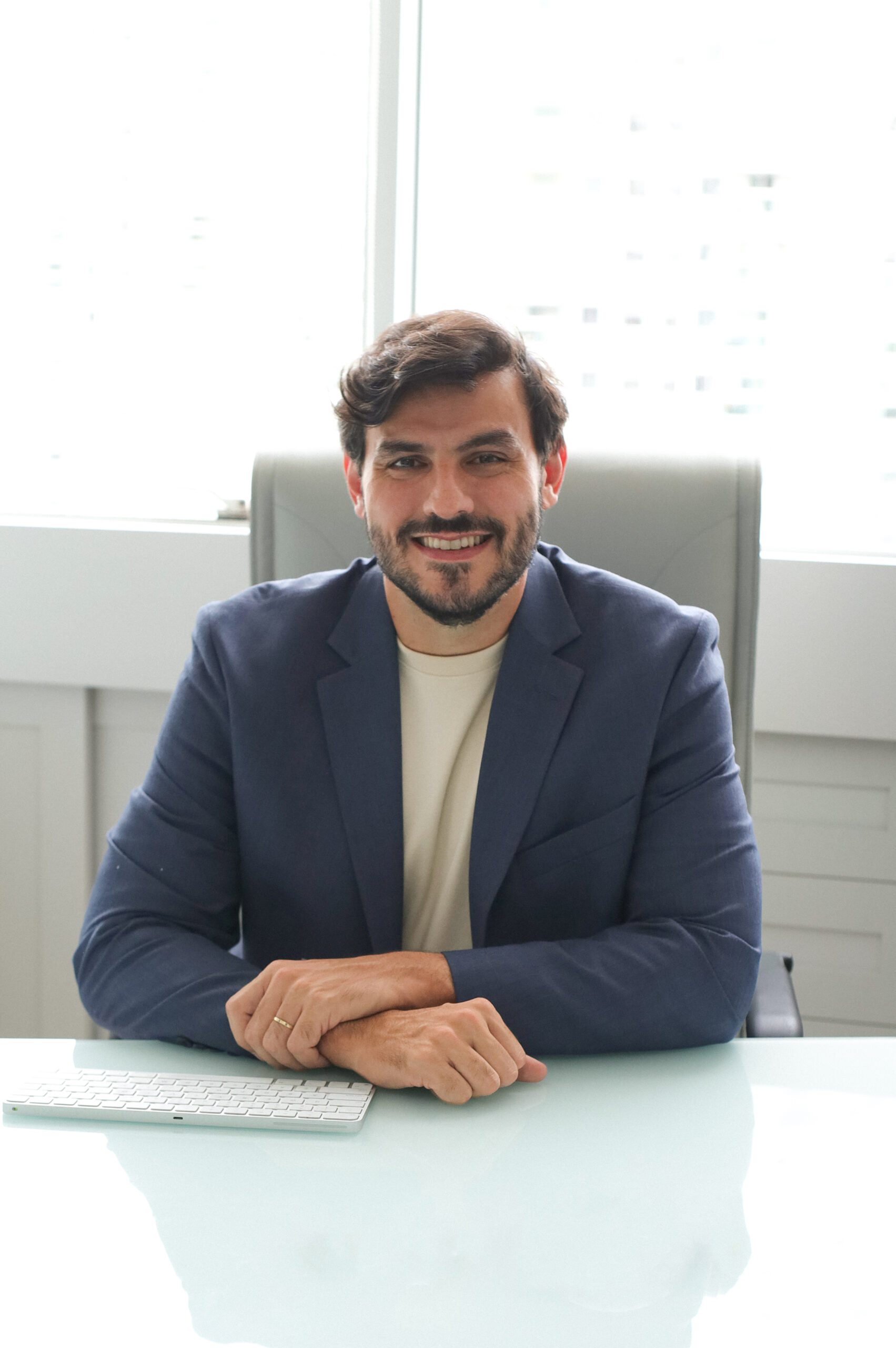 Dr. Filipe Canal Moura, cirurgião plástico